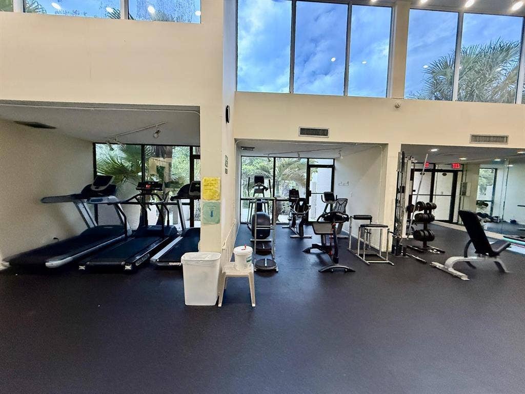 2215 CYPRESS ISLAND Drive, #505, Pompano Beach, FL 33069 CB community gym