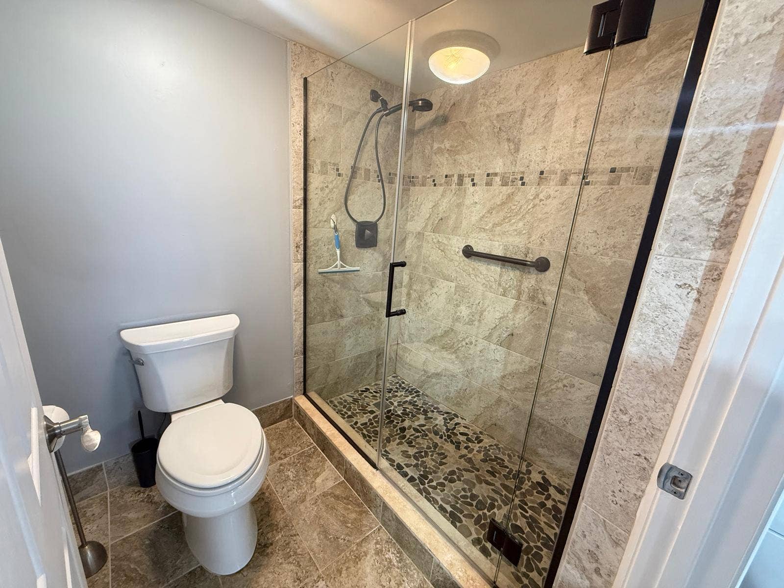 2215 CYPRESS ISLAND Drive, #505, Pompano Beach, FL 33069 Master Shower
