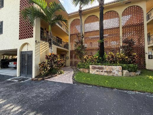 Property photo for 917 NE 16th Avenue, #1, Fort Lauderdale, FL