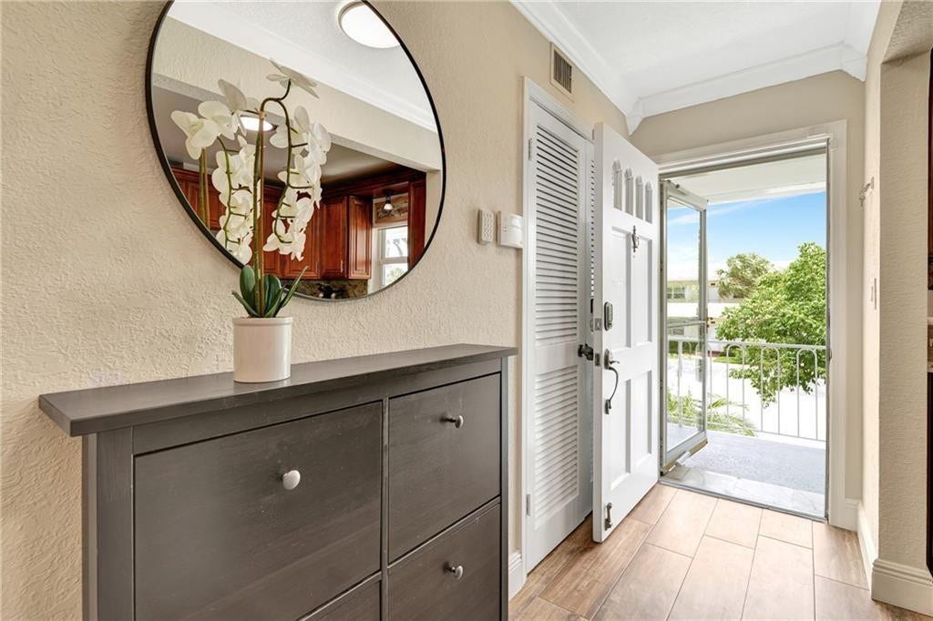 3201 NE 36th Street, #17, Fort Lauderdale, FL 33308 Photo 8