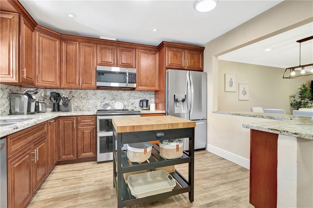 3201 NE 36th Street, #17, Fort Lauderdale, FL 33308 Photo 10
