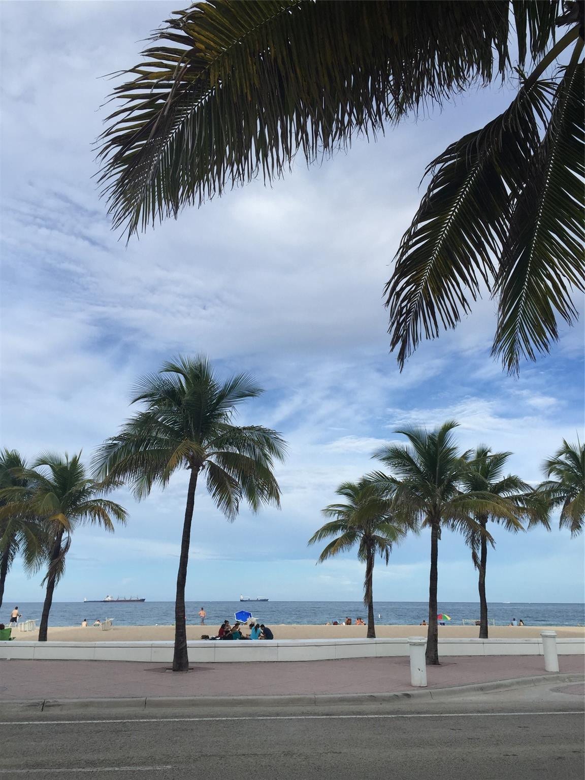 709 SE 15TH Street, #1, Fort Lauderdale, Fort Lauderdale, FL 33316 Sand on your toes and ocean breeze on your hair is only 10 minutes away.