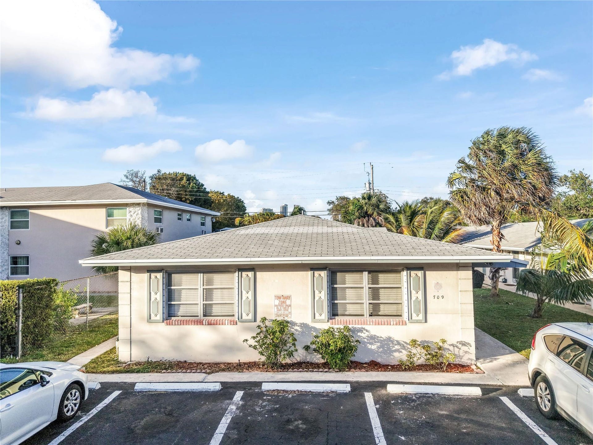 709 SE 15TH Street, #1, Fort Lauderdale, Fort Lauderdale, FL 33316 Welcome Home.
