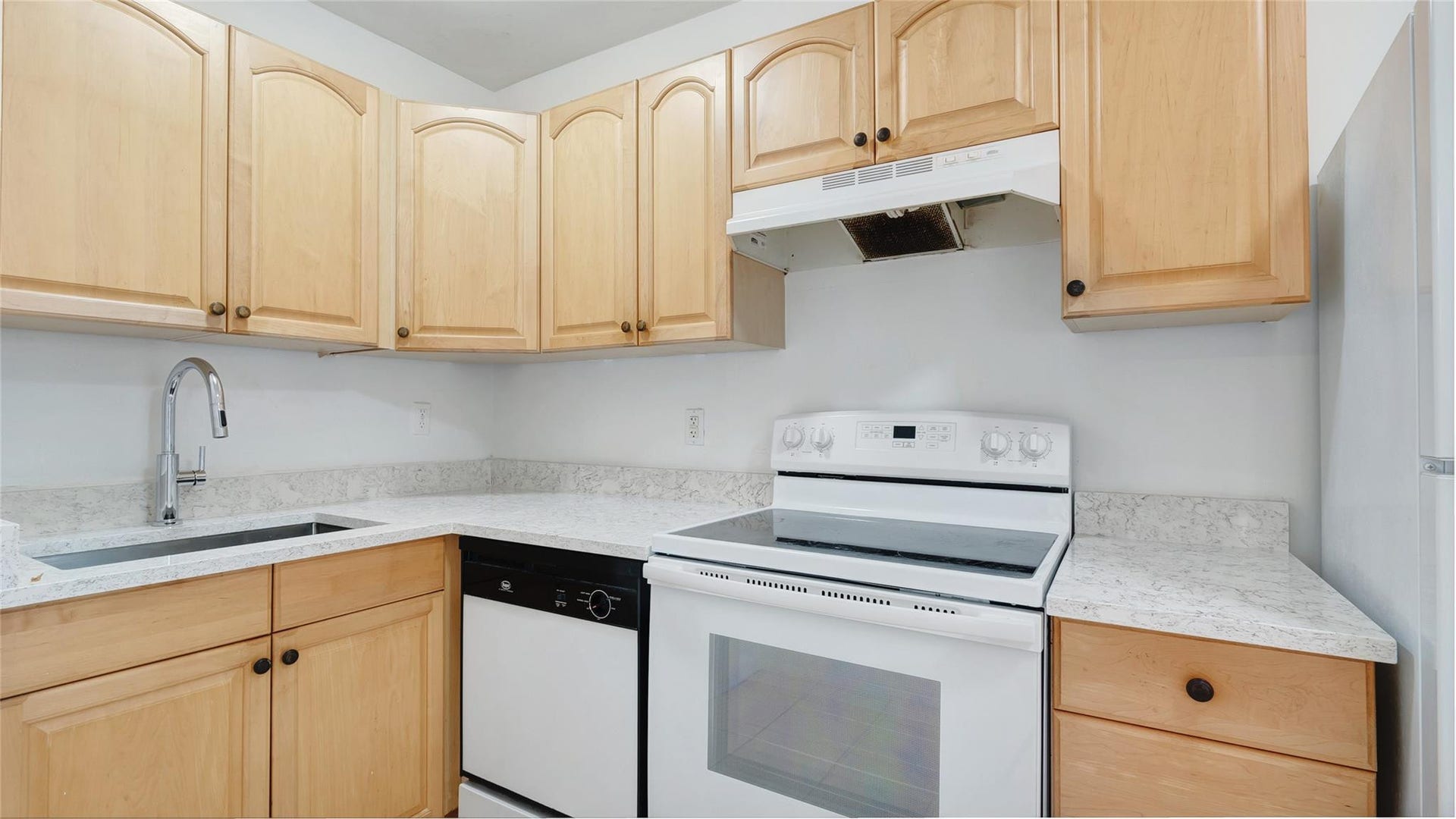 709 SE 15TH Street, #1, Fort Lauderdale, Fort Lauderdale, FL 33316 Photo 15