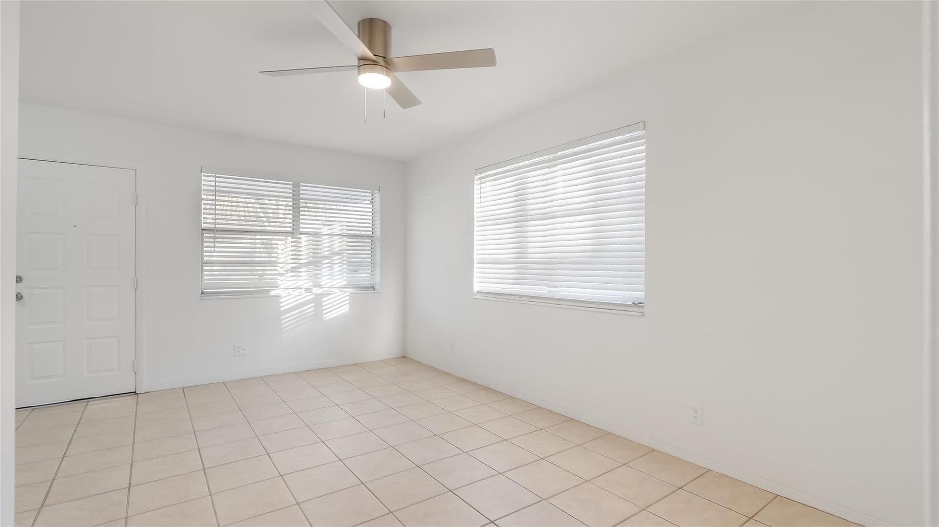 709 SE 15TH Street, #1, Fort Lauderdale, Fort Lauderdale, FL 33316 Photo 25