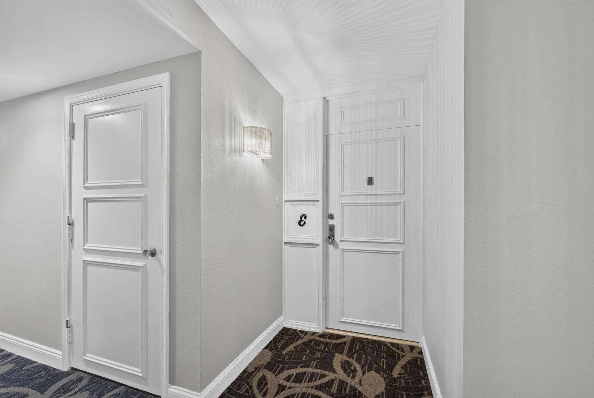 5380 N Ocean Drive, #2e, Riviera Beach, FL 33404 39-web-or-mls-5D1A3881