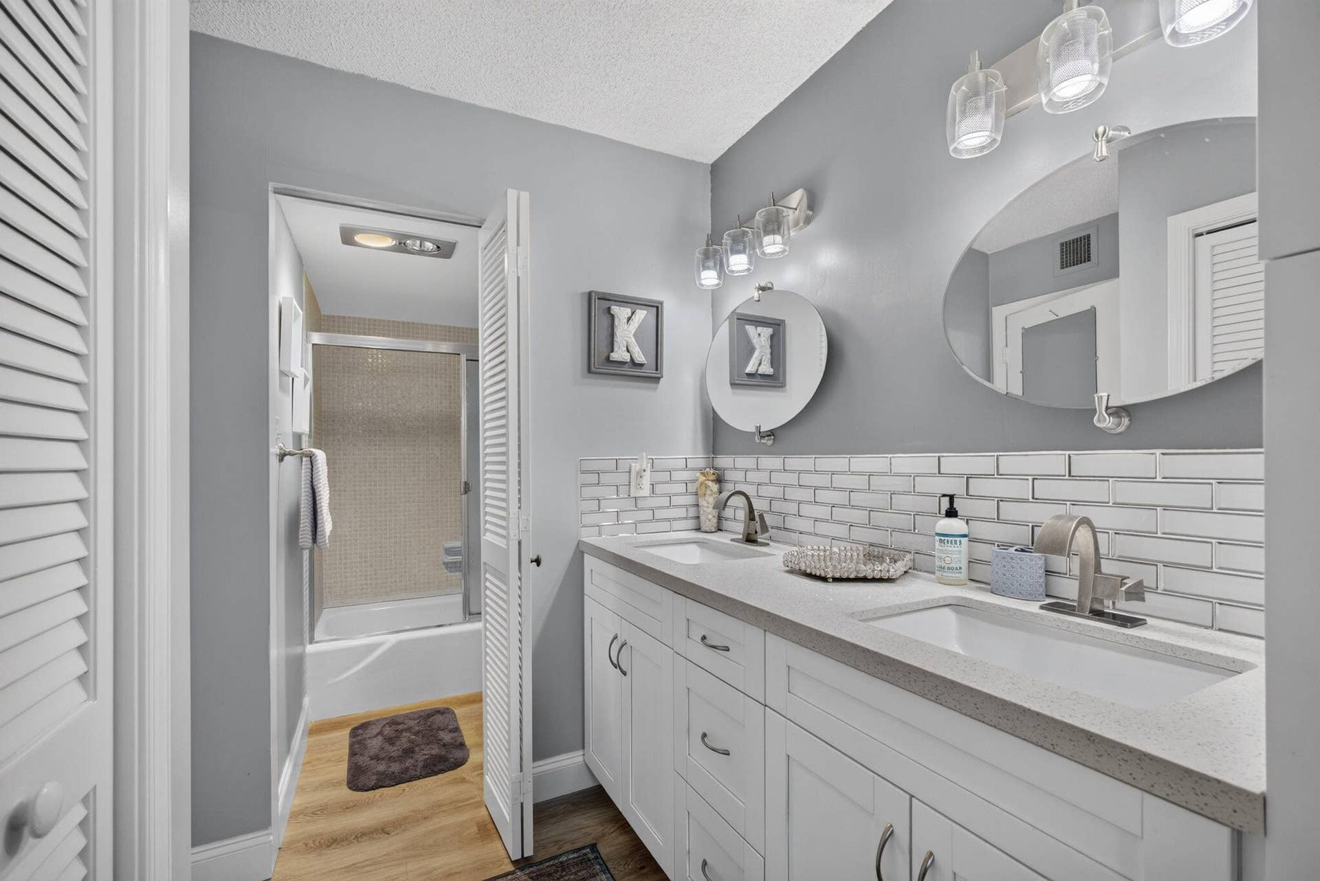 5380 N Ocean Drive, #2e, Riviera Beach, FL 33404 35-web-or-mls-5D1A3861