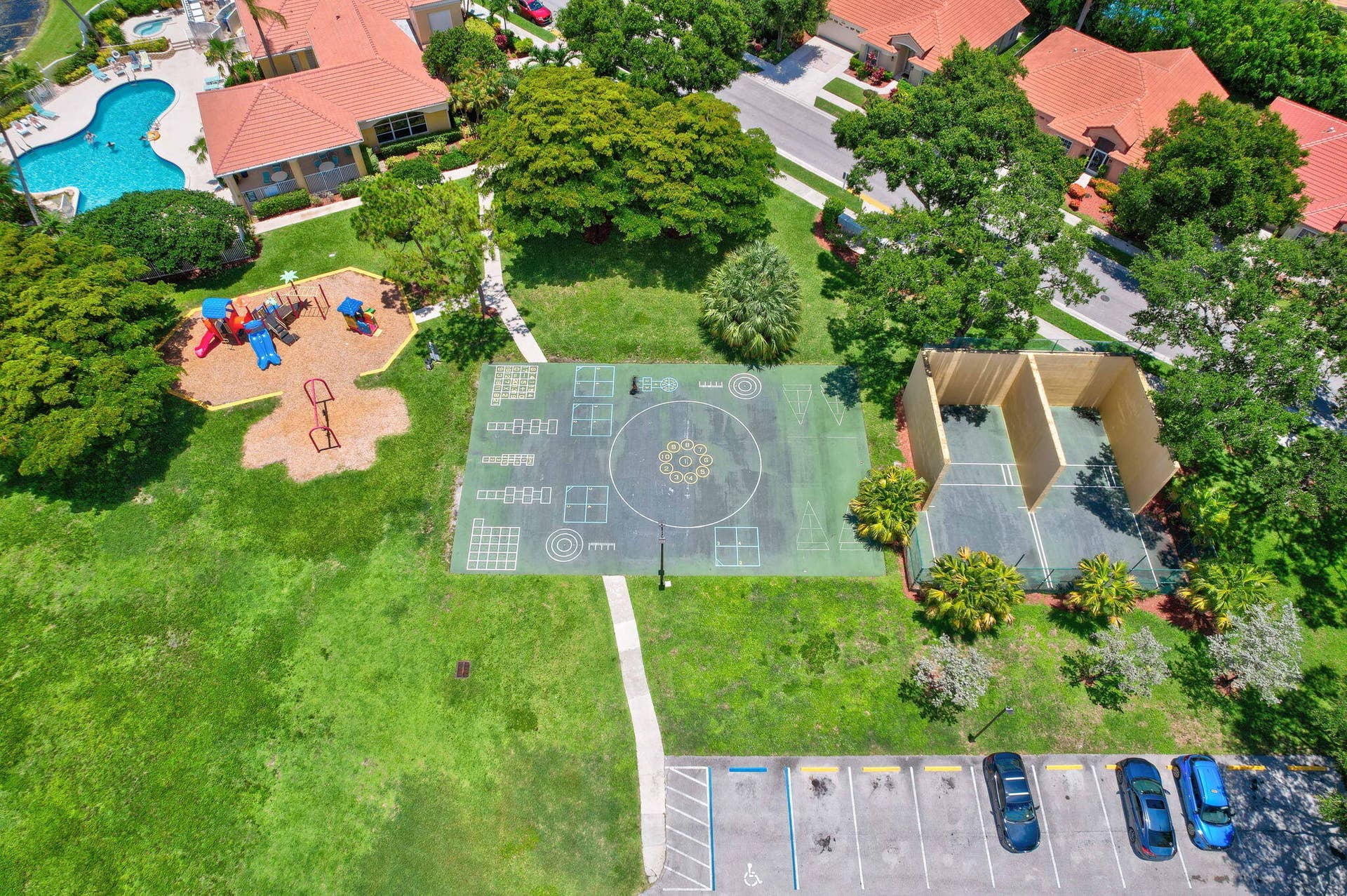 8058 Via Hacienda, Riviera Beach, FL 33418 Main Clubhouse