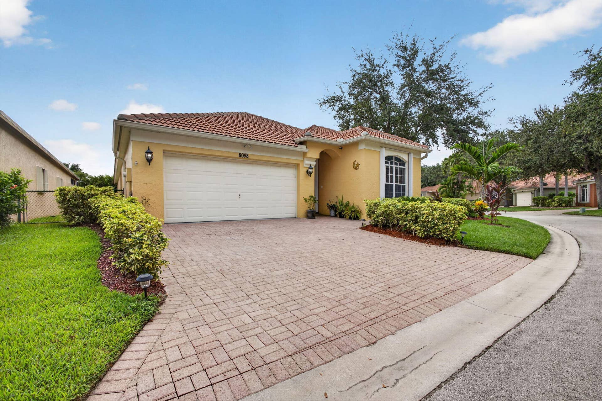 8058 Via Hacienda, Riviera Beach, FL 33418 1-web-or-mls-5D1A3626