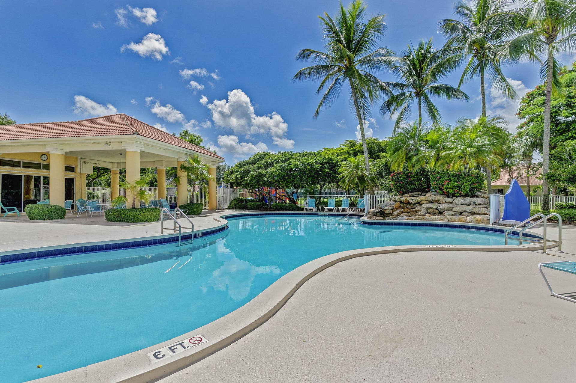 8058 Via Hacienda, Riviera Beach, FL 33418 97-web-or-mls-57-print-87_320a5993