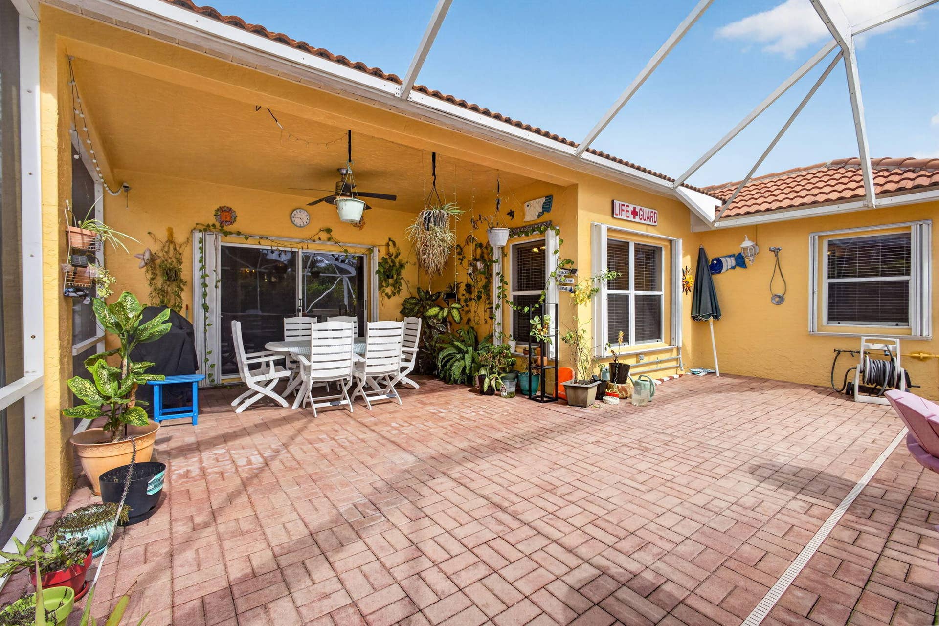8058 Via Hacienda, Riviera Beach, FL 33418 49-web-or-mls-5D1A3566