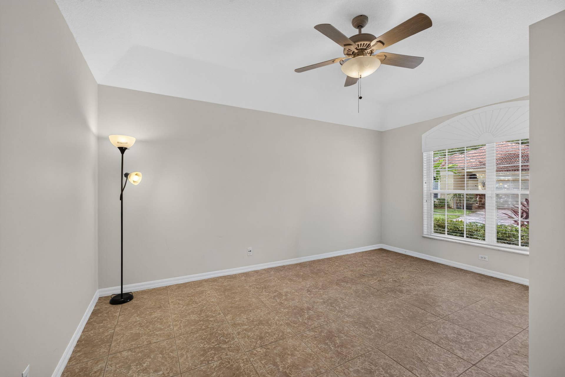 8058 Via Hacienda, Riviera Beach, FL 33418 11-web-or-mls-5D1A3376