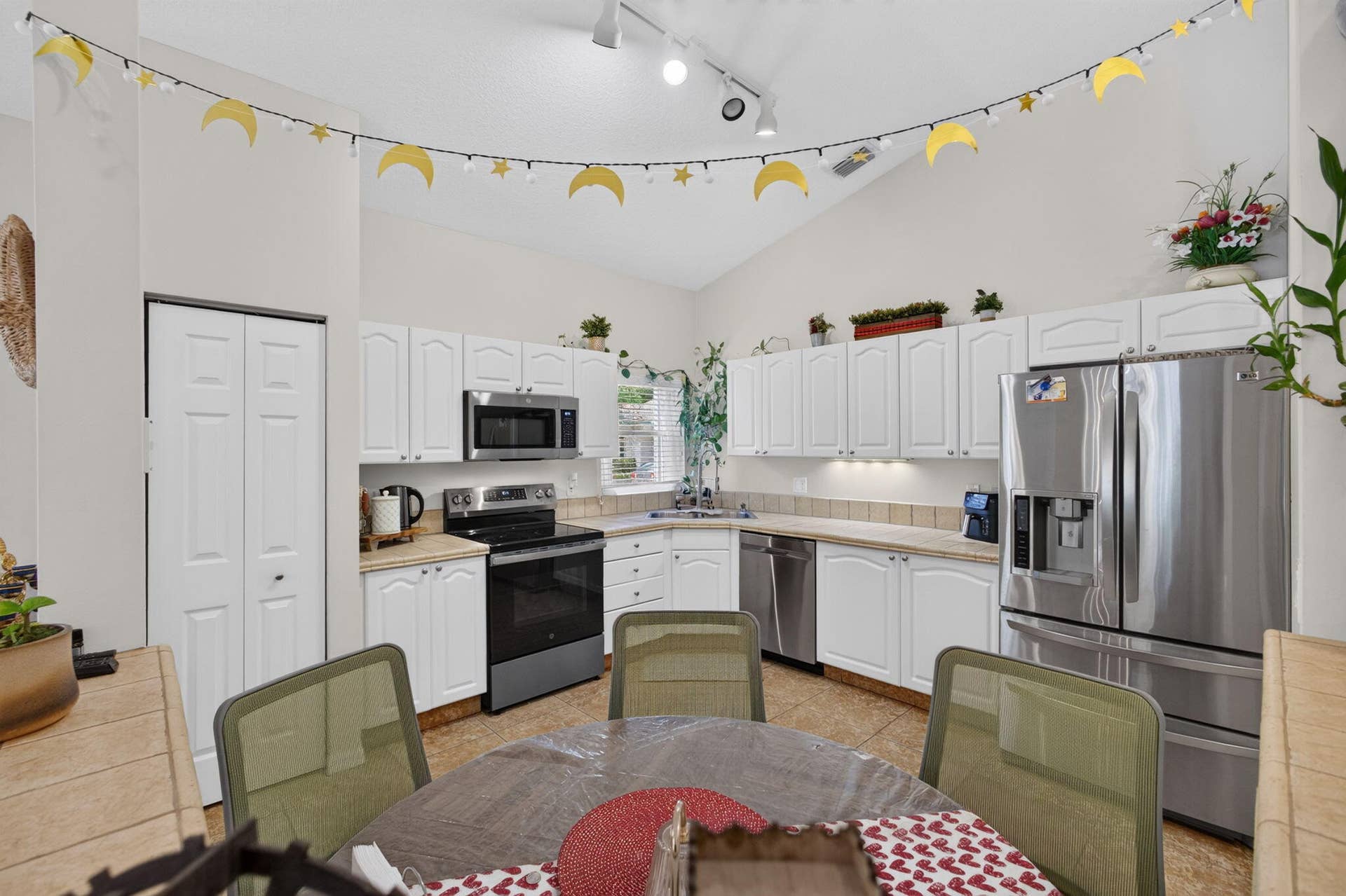 8058 Via Hacienda, Riviera Beach, FL 33418 20-web-or-mls-5D1A3421