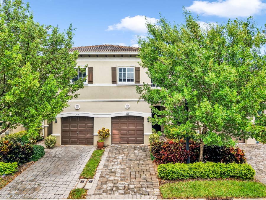 Property photo for 366 SE 1ST Way, Deerfield Beach, FL