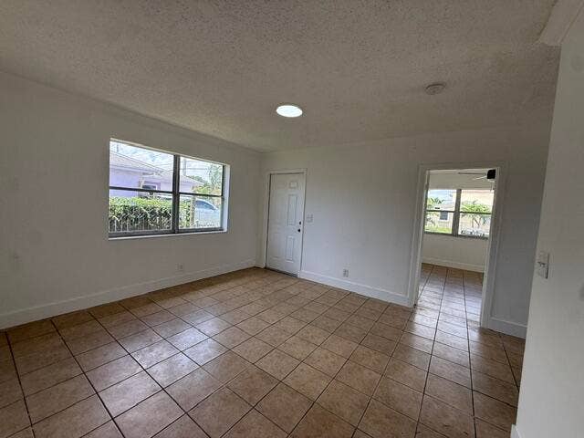 1528 Avenue S, Riviera Beach, FL 33404 IMG_7916