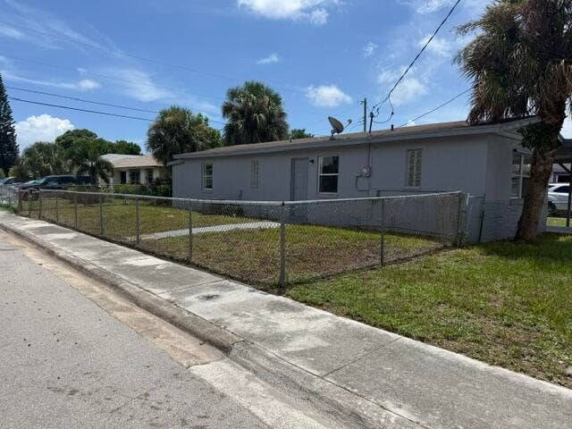 1528 Avenue S, Riviera Beach, FL 33404 IMG_7890