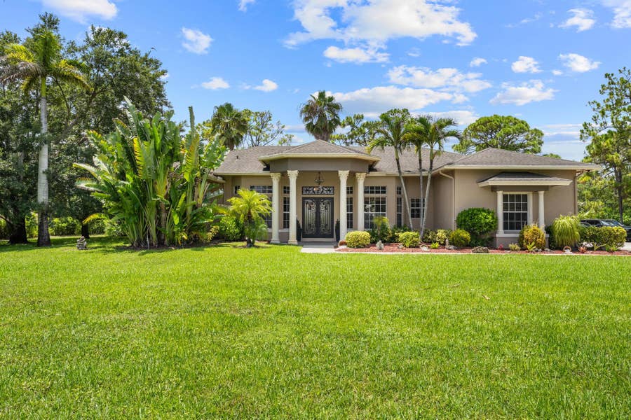 Property photo for 14042 88th Place N, Loxahatchee, FL
