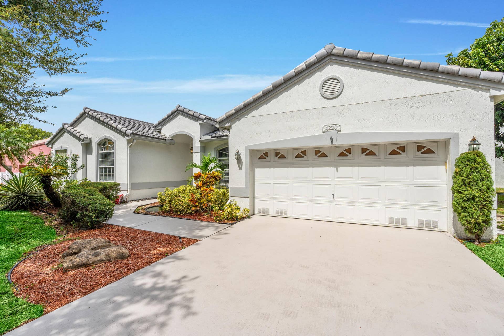 4220 NW 90TH Terrace, Coral Springs, FL 33065 3-print-A7404056