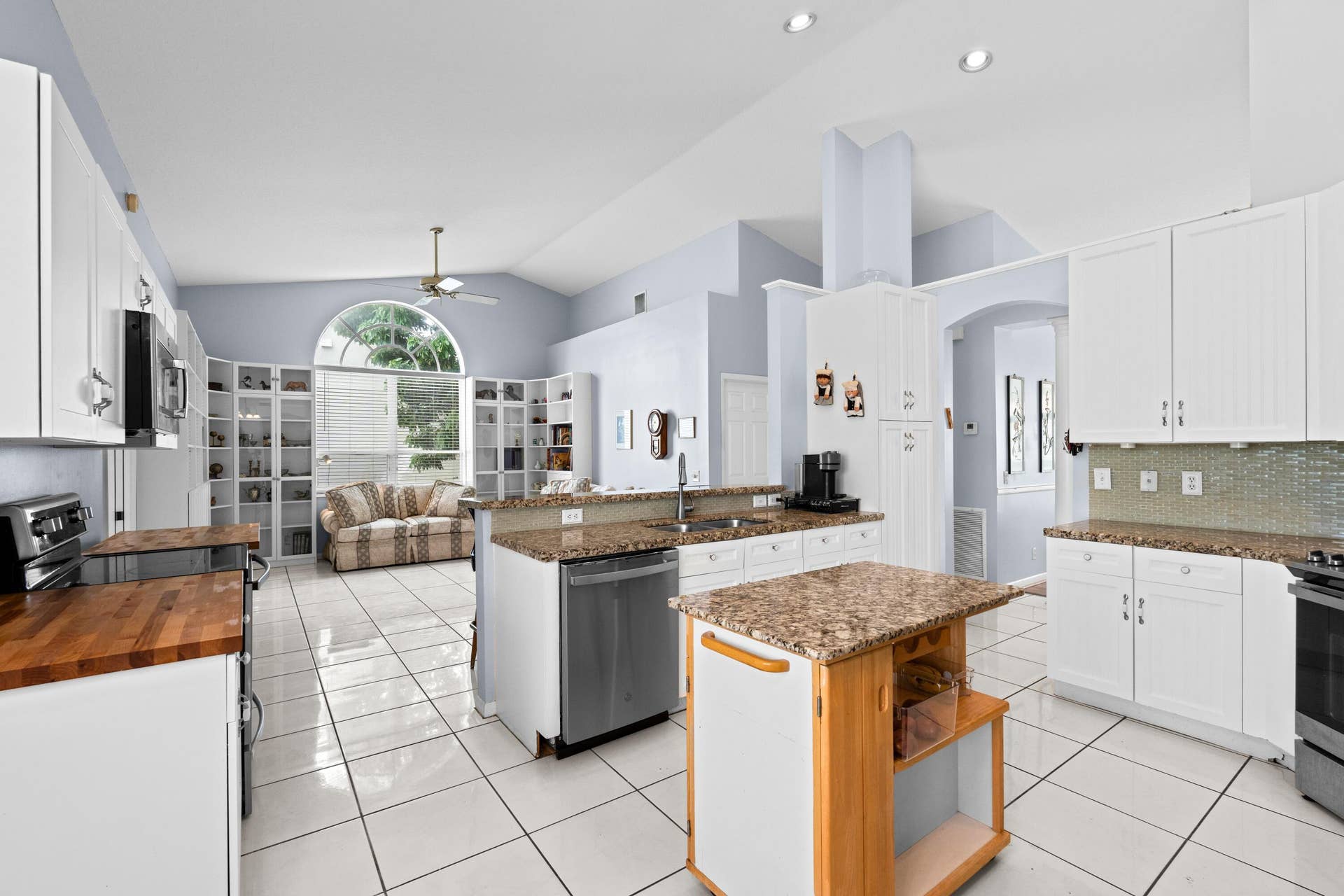 4220 NW 90TH Terrace, Coral Springs, FL 33065 14-print-A7404014