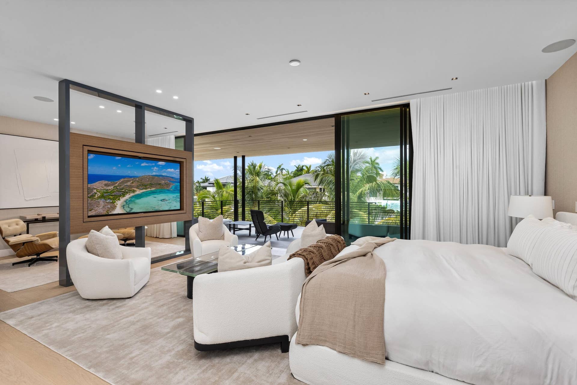 41 NURMI Drive, Fort Lauderdale, FL 33301 Master Bed 3