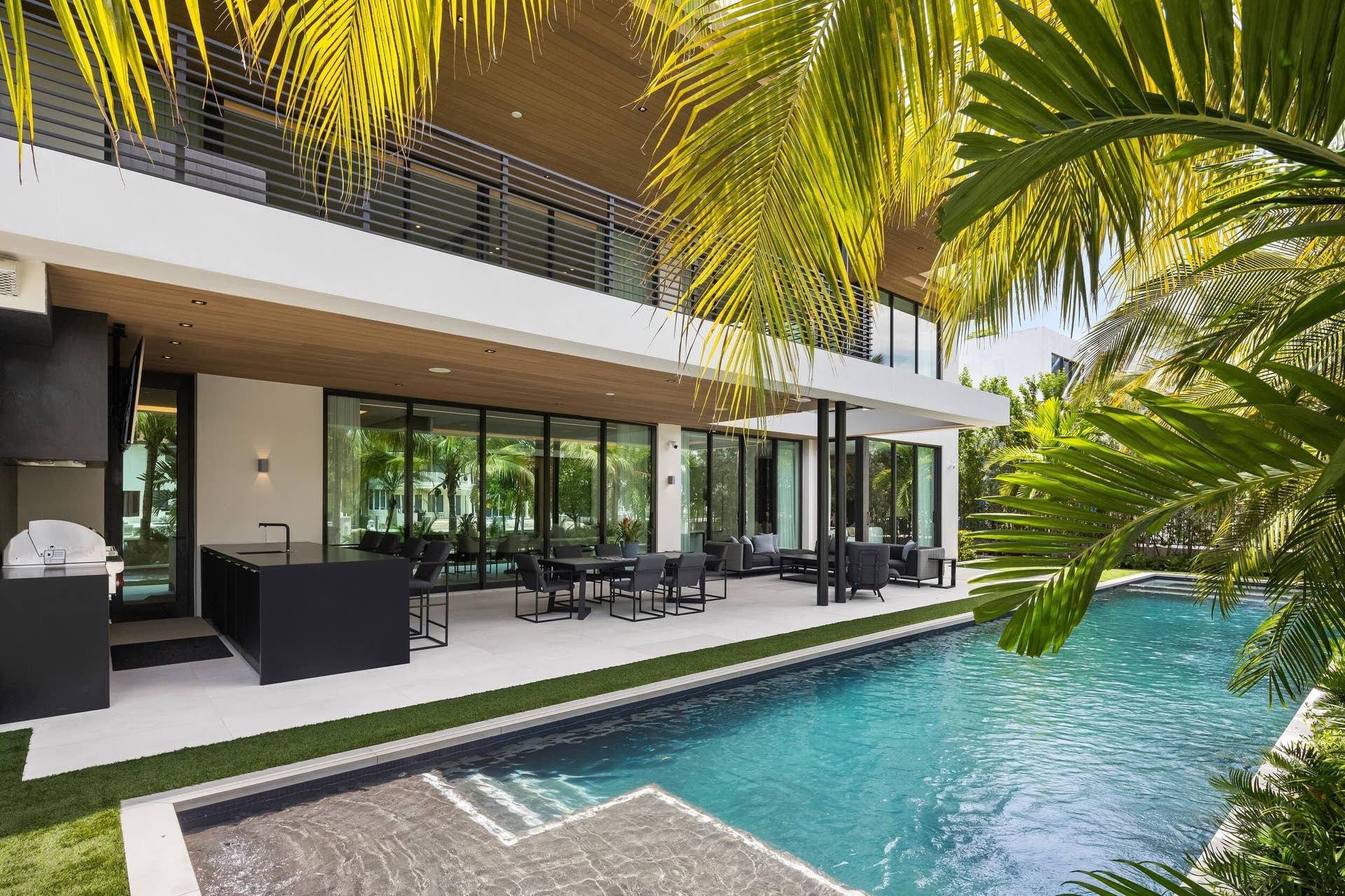 41 NURMI Drive, Fort Lauderdale, FL 33301 Pool 4