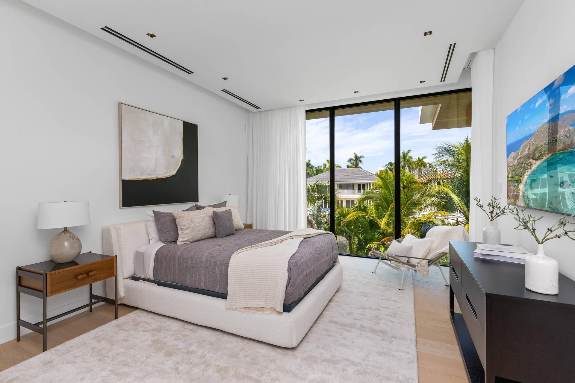 41 NURMI Drive, Fort Lauderdale, FL 33301 Guest Bed 1