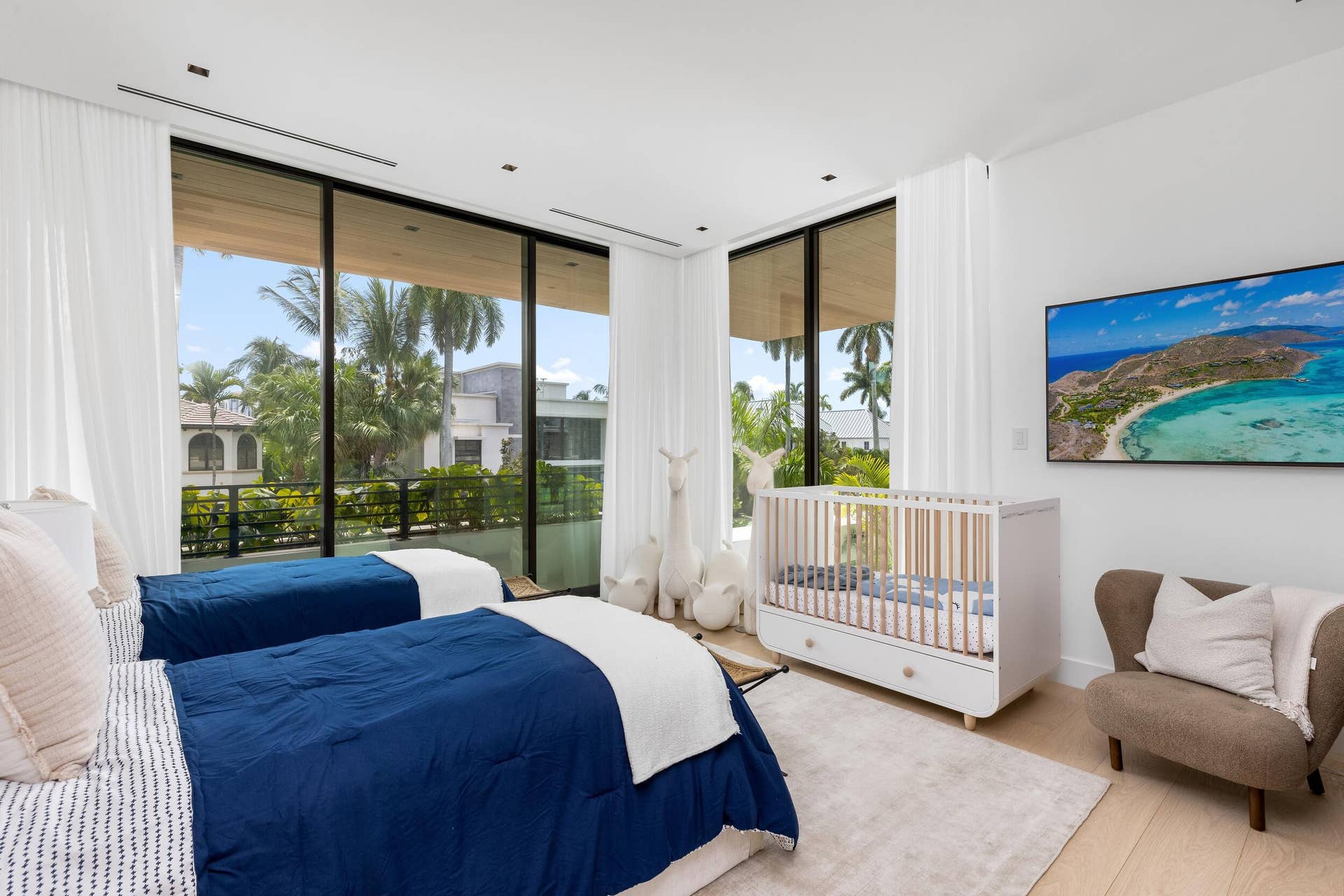 41 NURMI Drive, Fort Lauderdale, FL 33301 Guest Bed 4