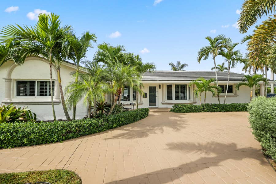 Property photo for 2600 NE 43rd Street, Lighthouse Point, FL