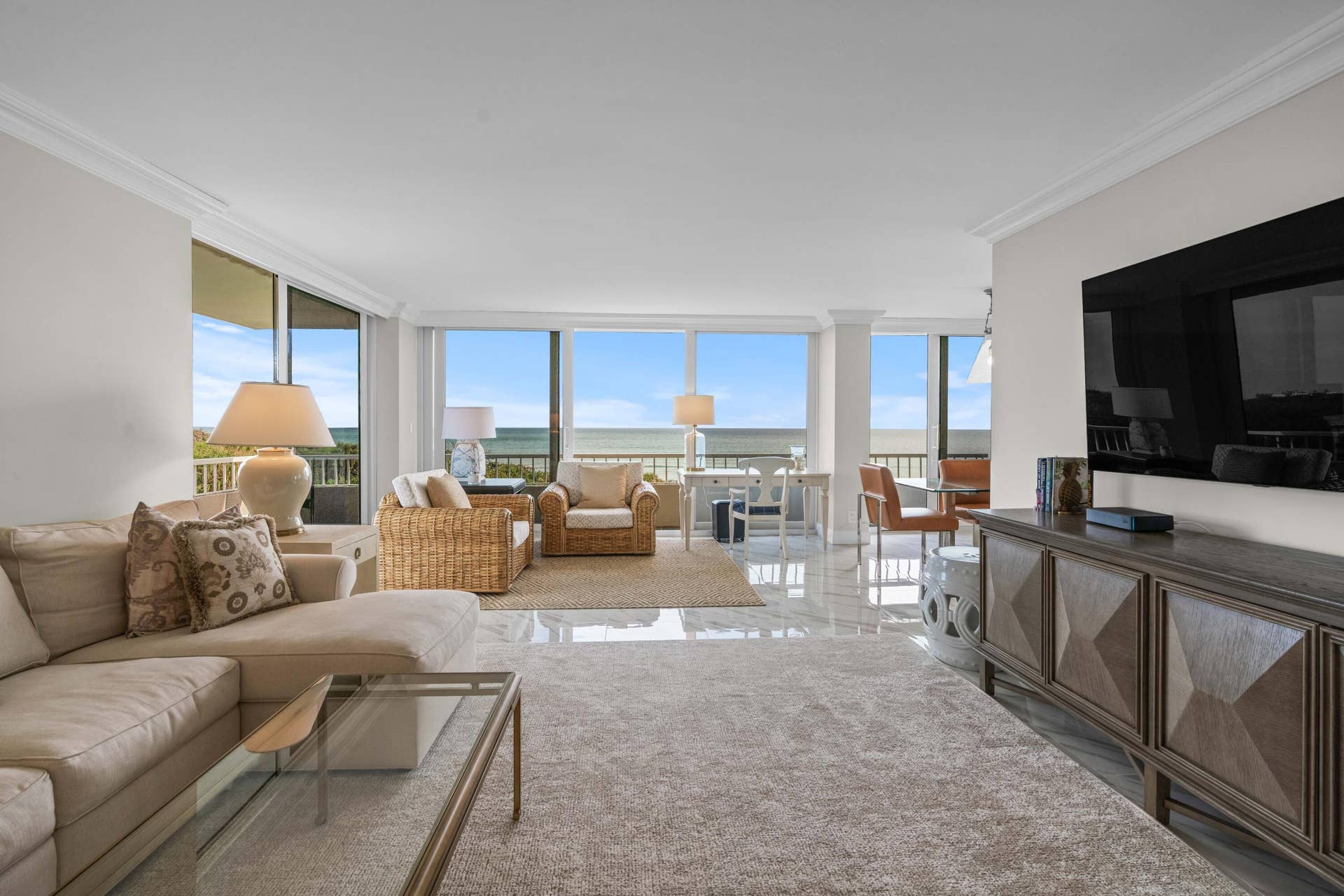 5550 N Ocean Drive, #5c, Singer Island, Singer Island, FL 33404 Family room