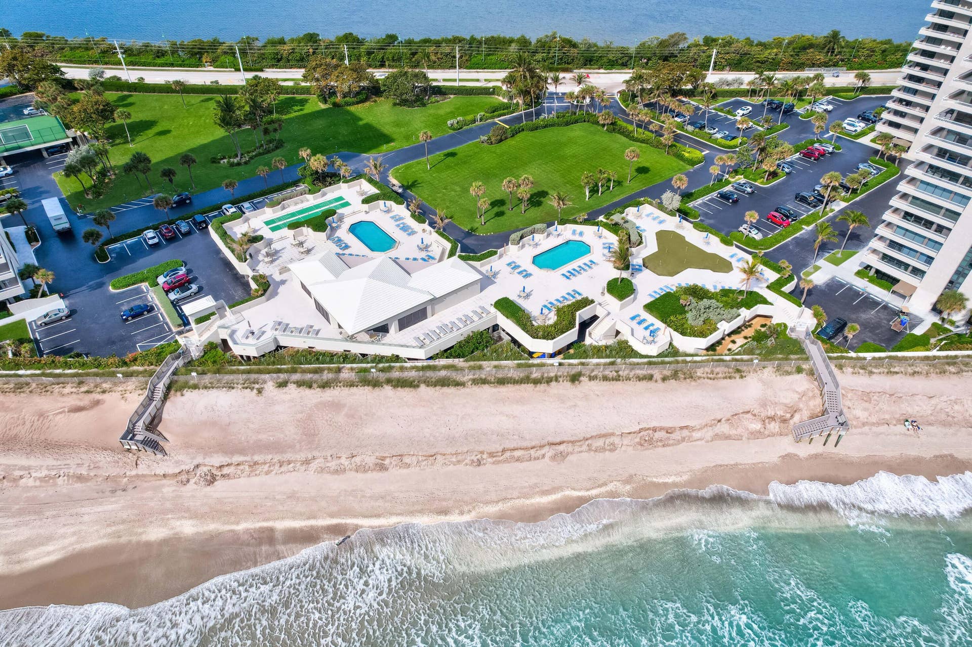 5550 N Ocean Drive, #5c, Singer Island, Singer Island, FL 33404 Community pools