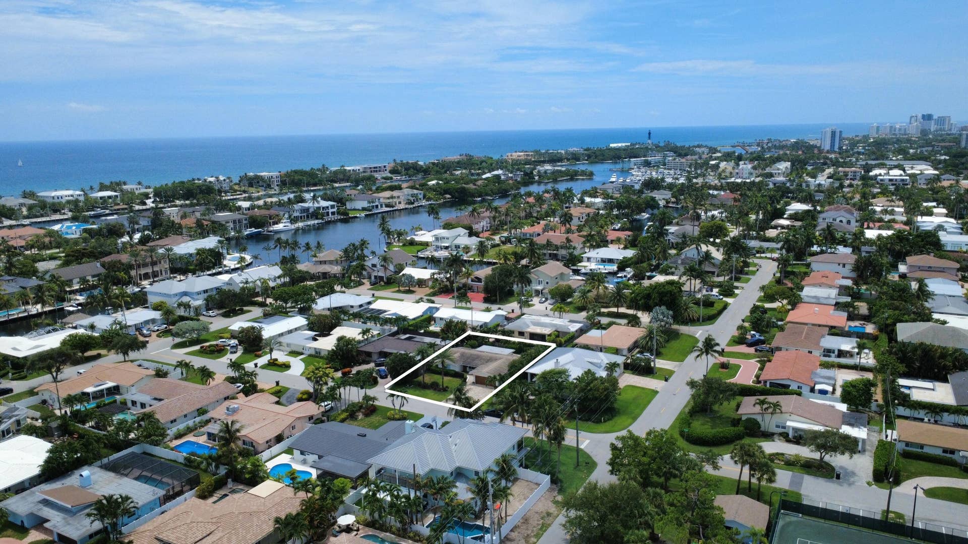 2832 NE 34TH Street, Lighthouse Point, FL 33064 2832 Donna 57