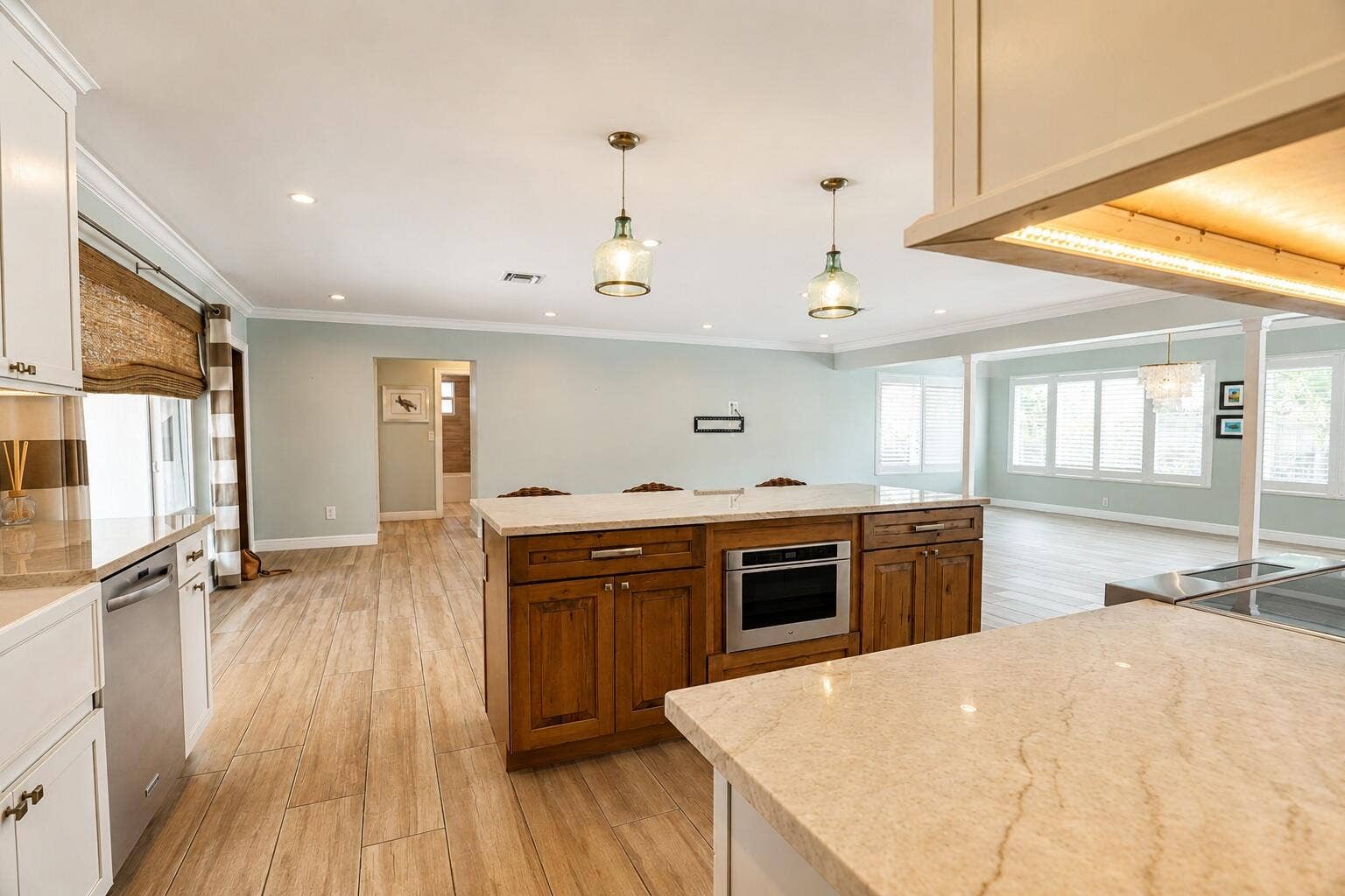 2832 NE 34TH Street, Lighthouse Point, FL 33064 2832 Donna 27