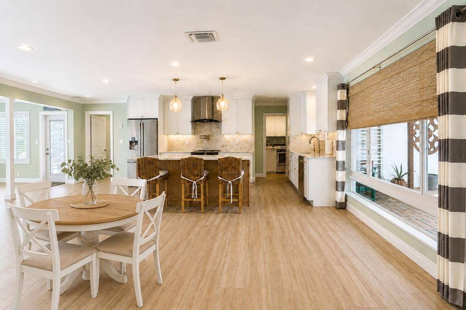 2832 NE 34TH Street, Lighthouse Point, FL 33064 2832 Donna 64