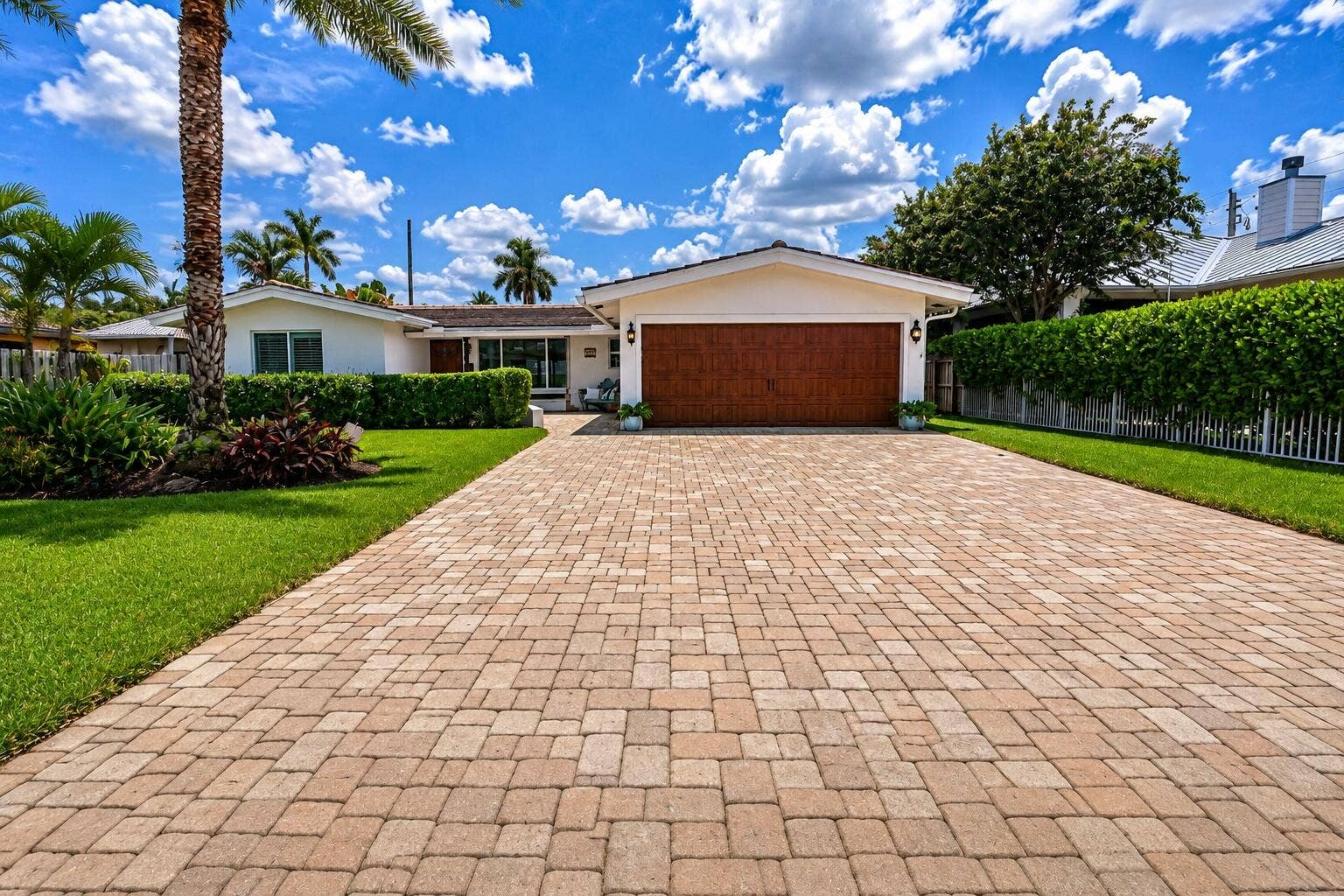 2832 NE 34TH Street, Lighthouse Point, FL 33064 2832 Donna 10