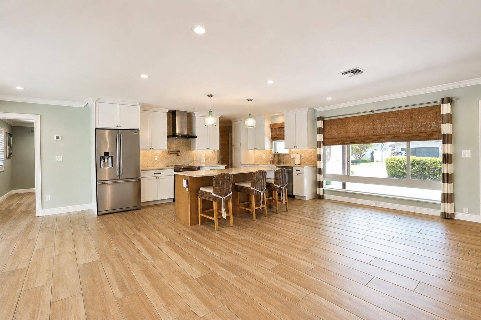 2832 NE 34TH Street, Lighthouse Point, FL 33064 2832 Donna 22