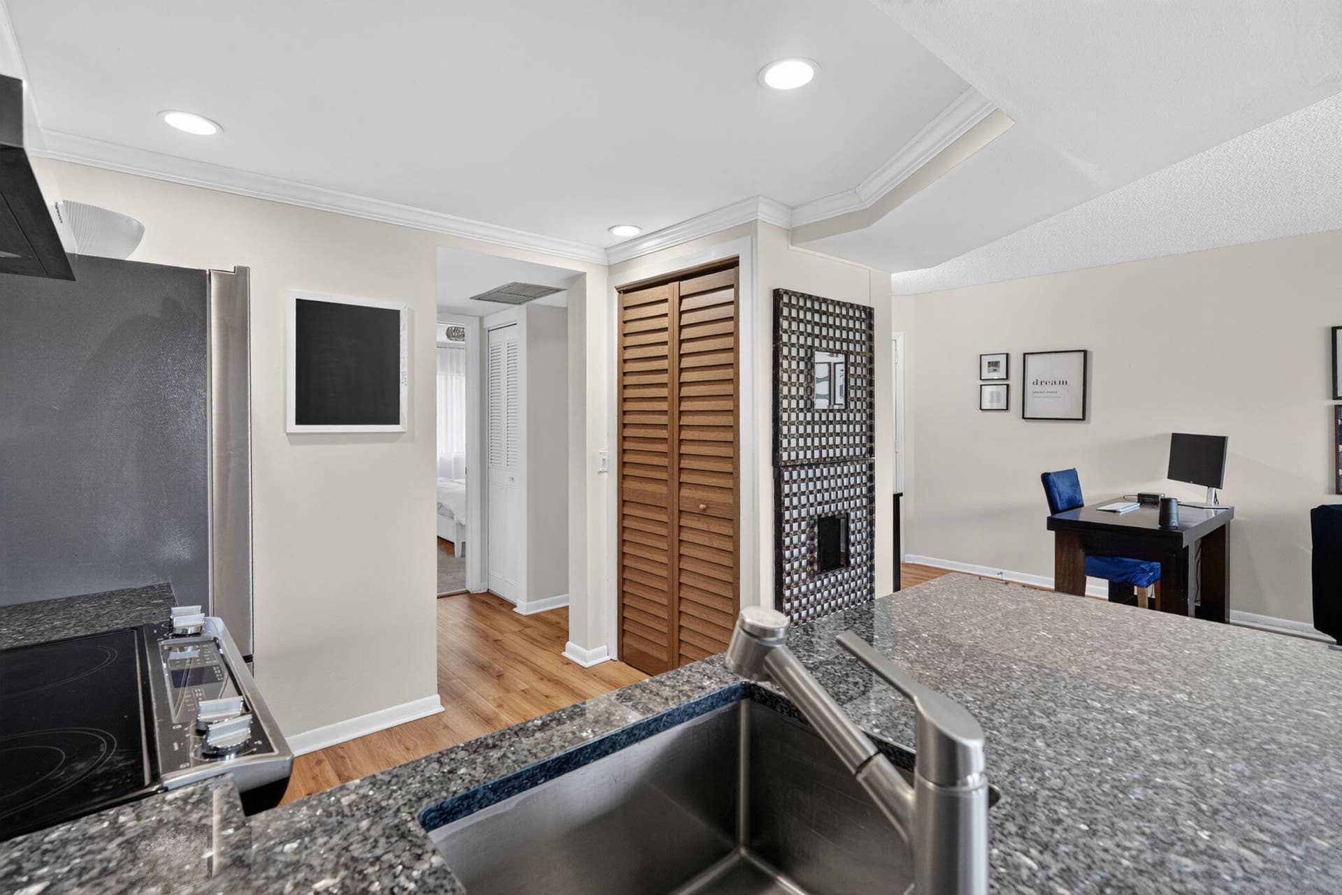 1605 S Us Highway 1, #V1-203, Jupiter, FL 33477 Kitchen