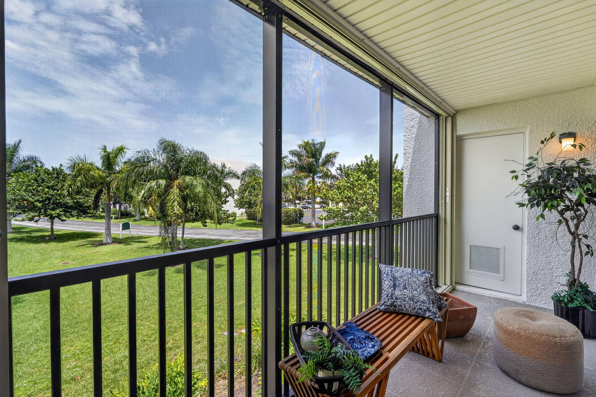1605 S Us Highway 1, #V1-203, Jupiter, FL 33477 Screened in Balcony