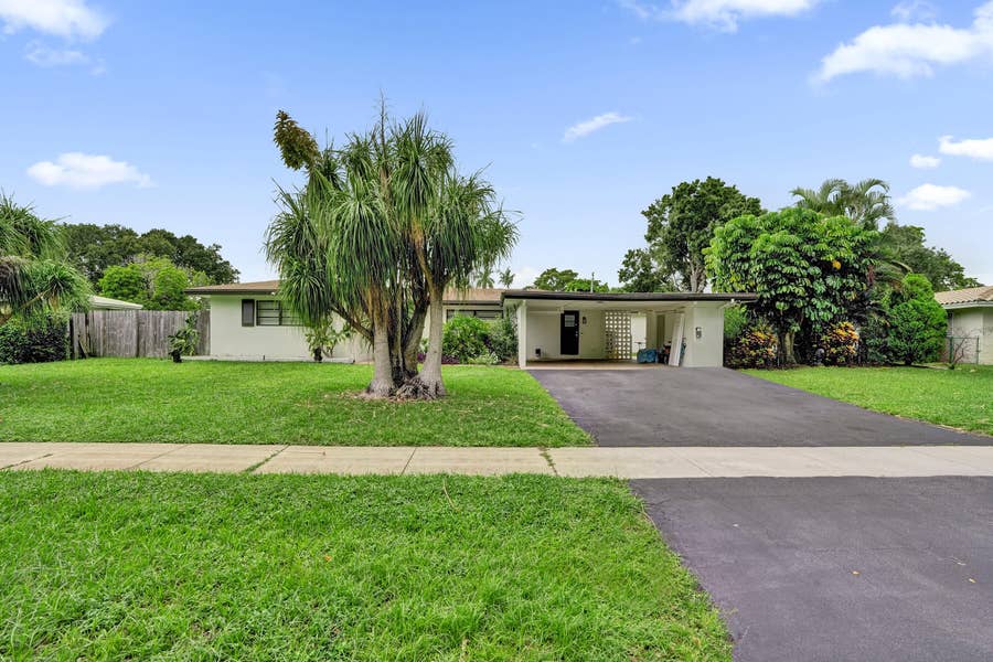 Property photo for 885 Azalea Court, Plantation, FL