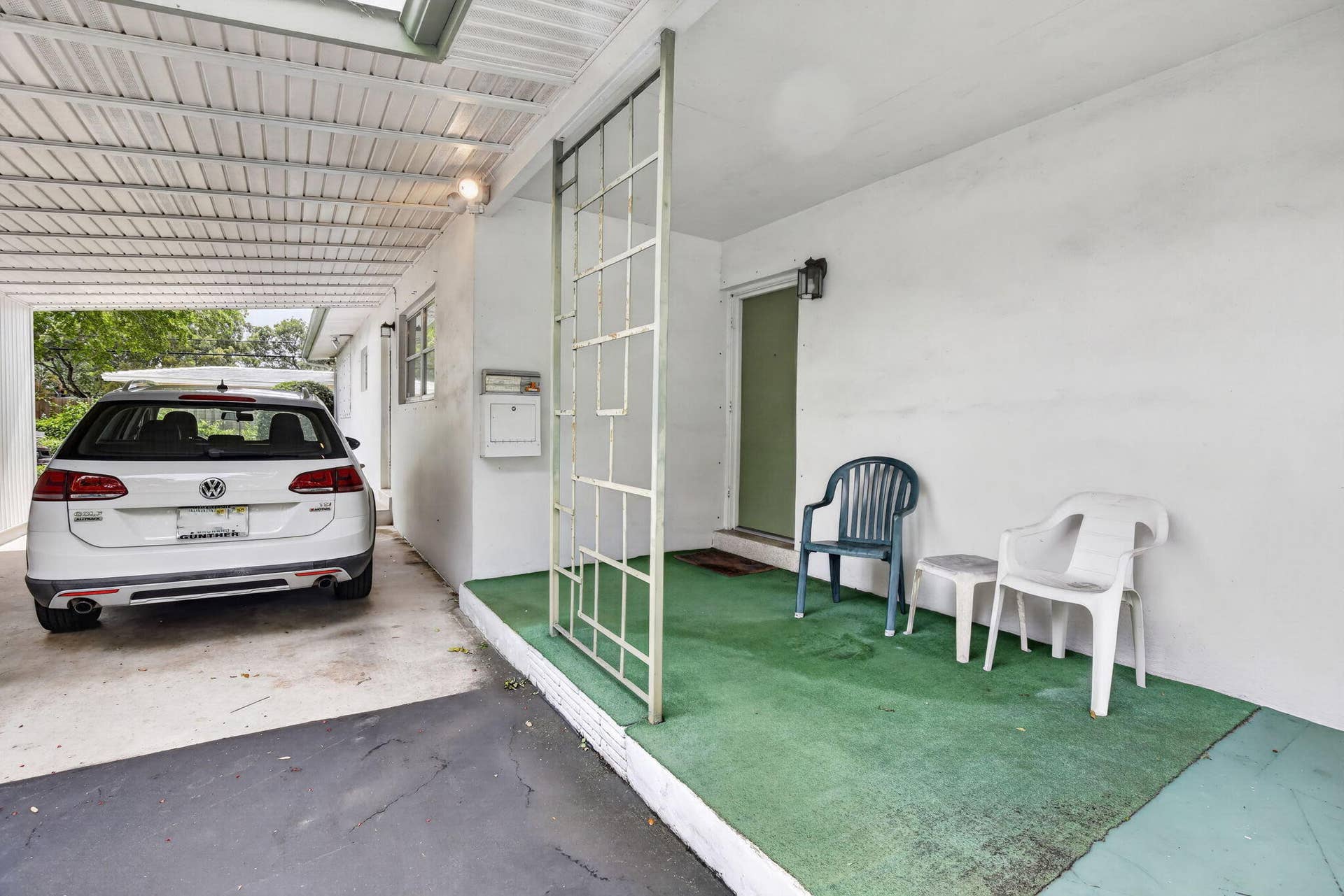 520 BEACHWOOD Lane, Plantation, FL 33317 Open porch