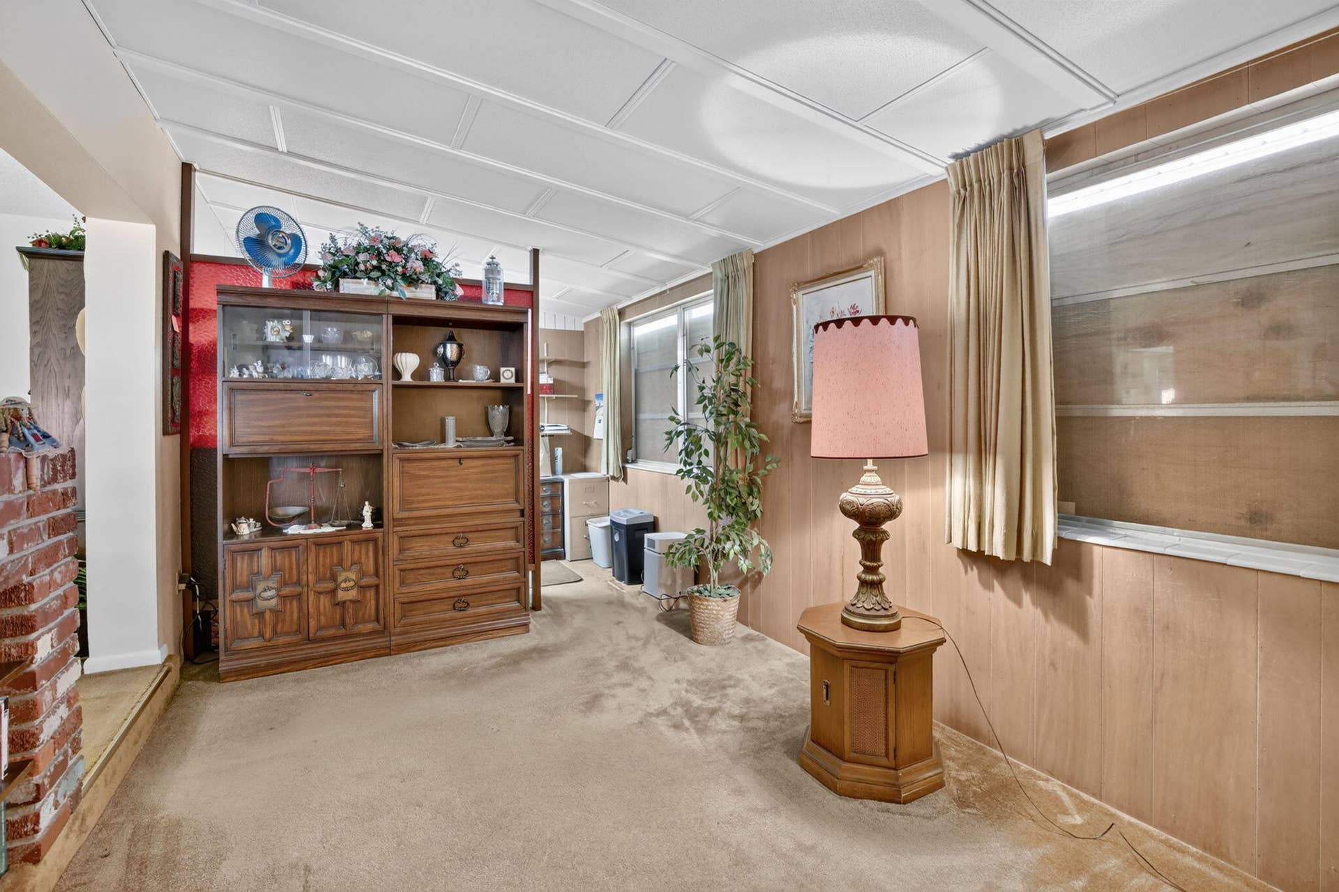 520 BEACHWOOD Lane, Plantation, FL 33317 There's also a rear door leading out from the study.