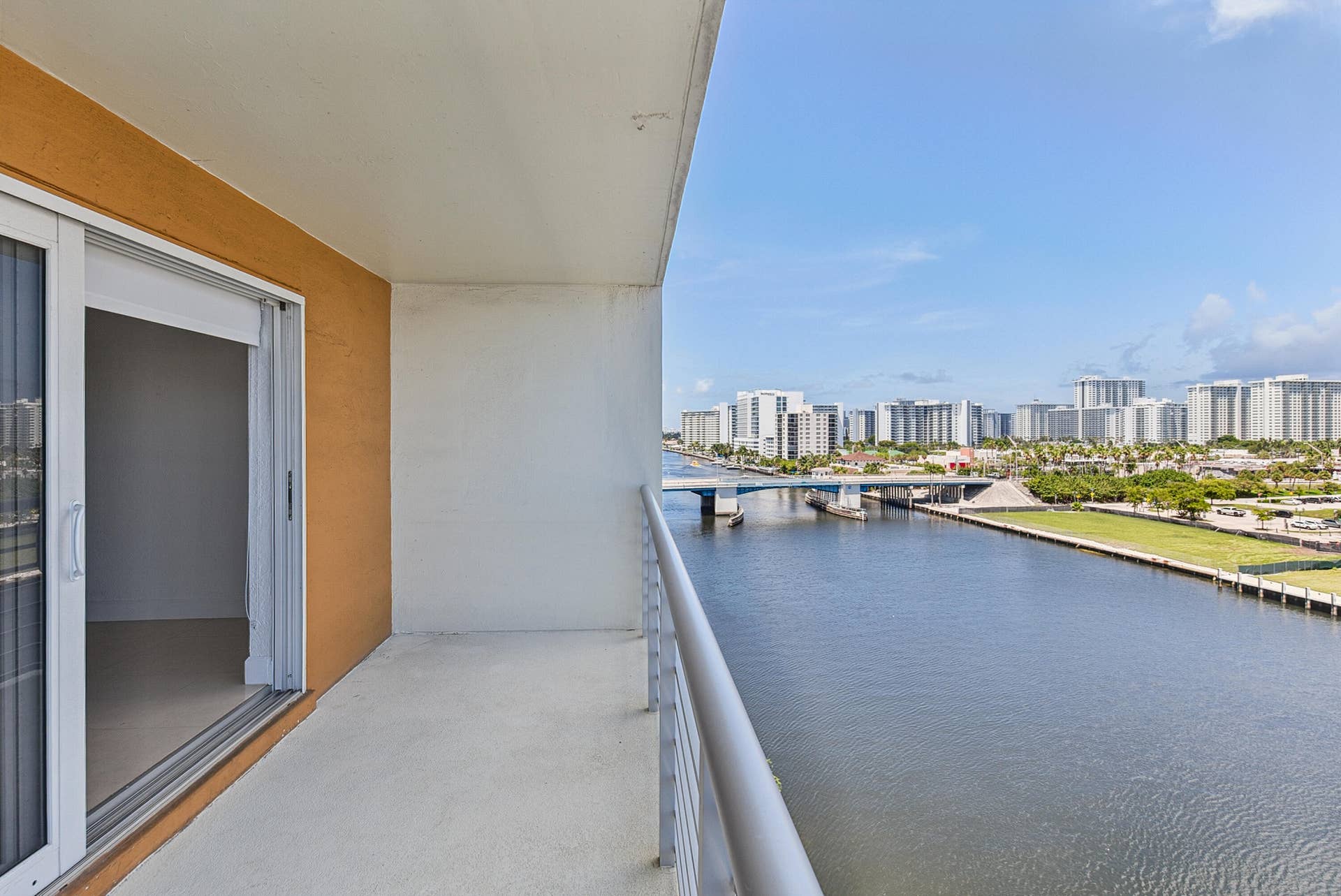 2900 NE 30th Street, #9i, Fort Lauderdale, FL 33306 castro-28