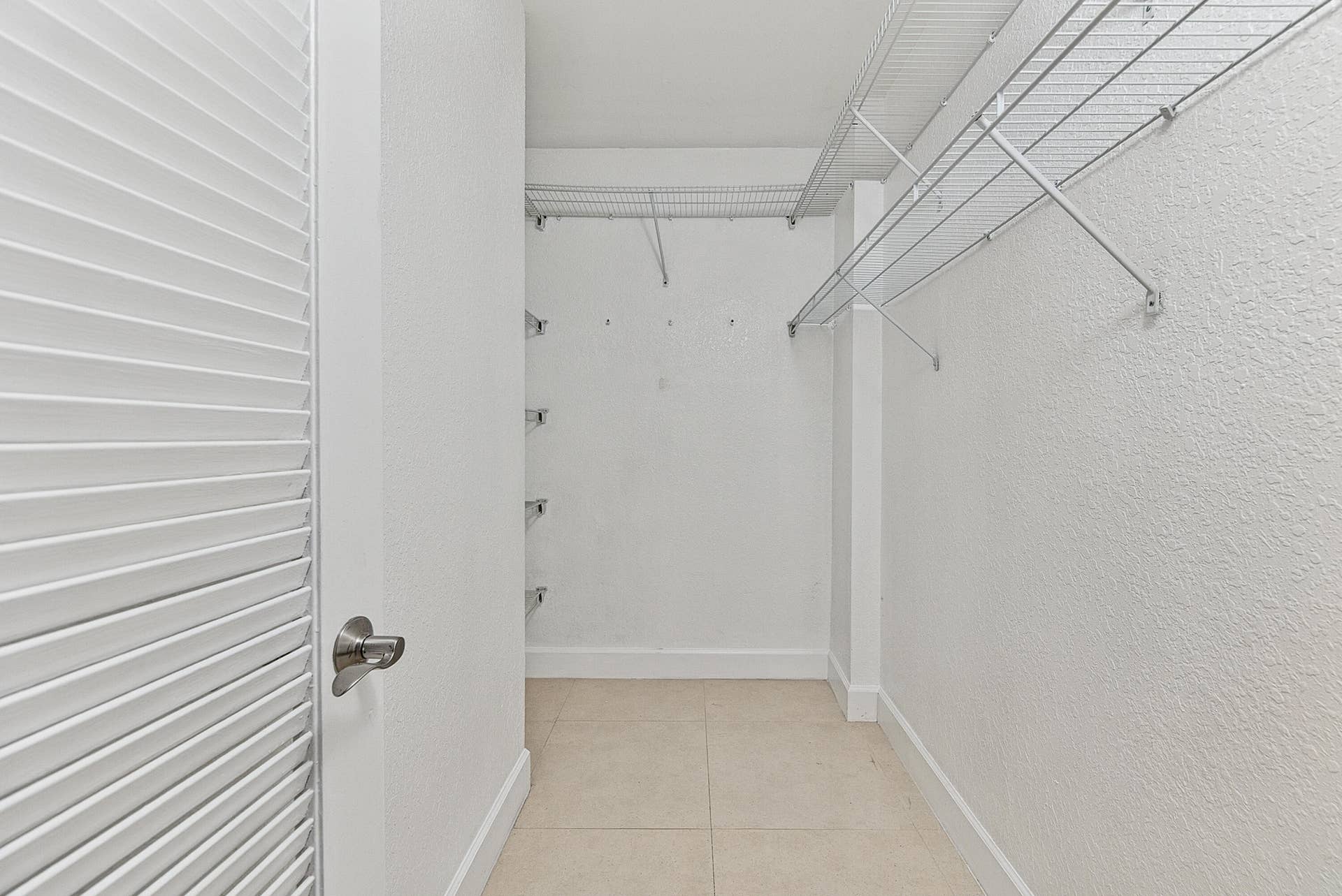 2900 NE 30th Street, #9i, Fort Lauderdale, FL 33306 Walk-in Closet