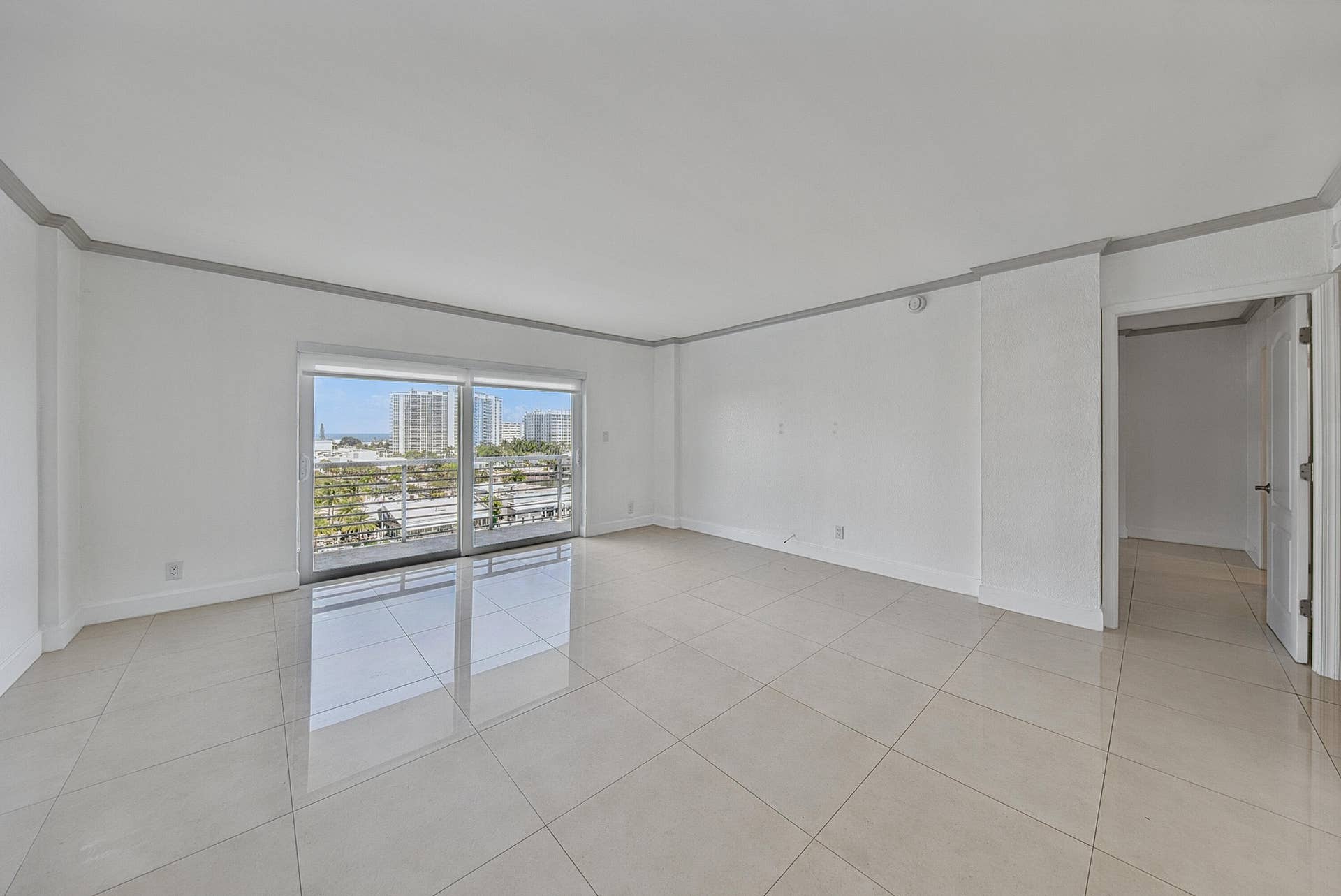 2900 NE 30th Street, #9i, Fort Lauderdale, FL 33306 castro-12