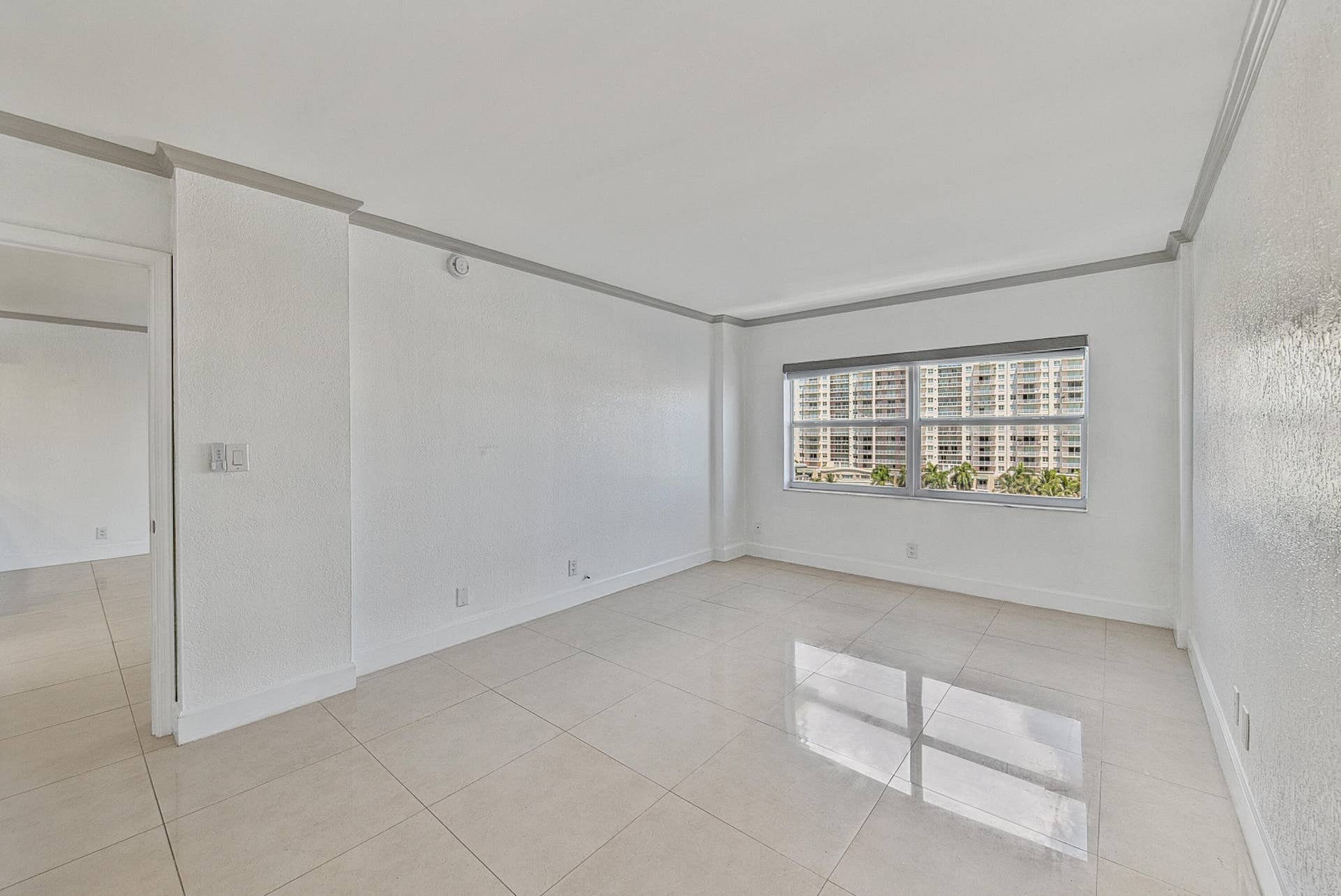 2900 NE 30th Street, #9i, Fort Lauderdale, FL 33306 Bedroom