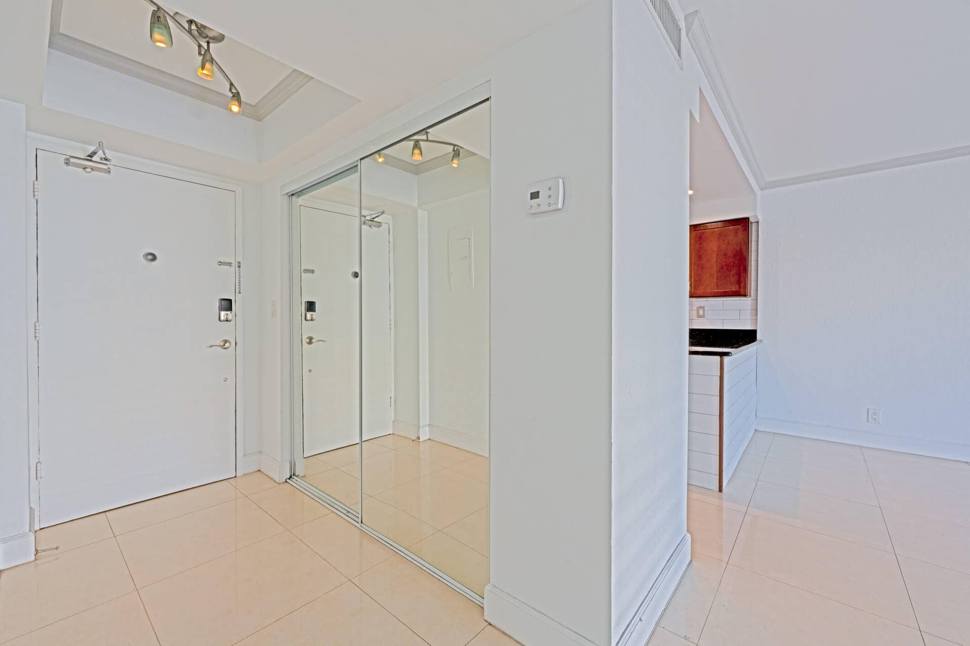 2900 NE 30th Street, #9i, Fort Lauderdale, FL 33306 castro-15