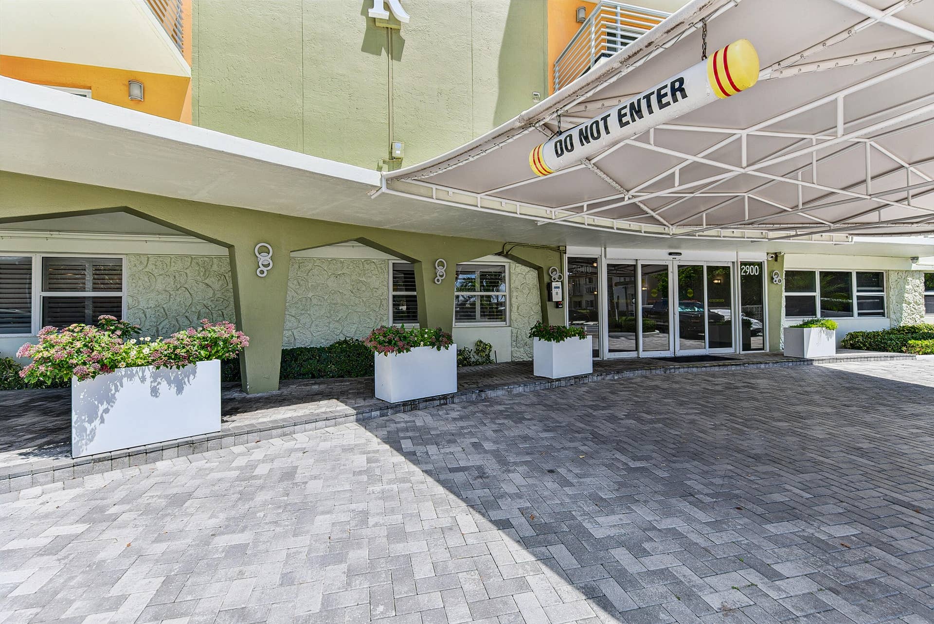 2900 NE 30th Street, #9i, Fort Lauderdale, FL 33306 castro-36