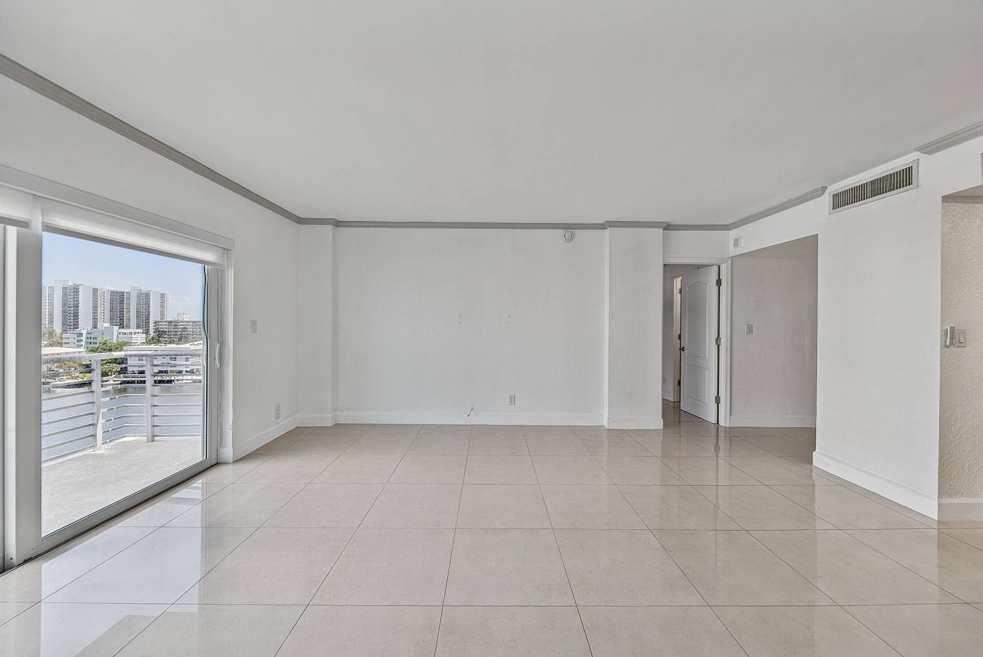 2900 NE 30th Street, #9i, Fort Lauderdale, FL 33306 castro-17