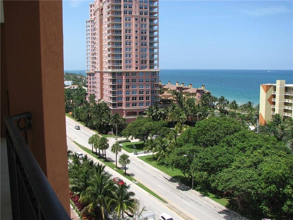 2001 N OCEAN Boulevard, #1106, Fort Lauderdale, FL 33305 Great Neighborhood !