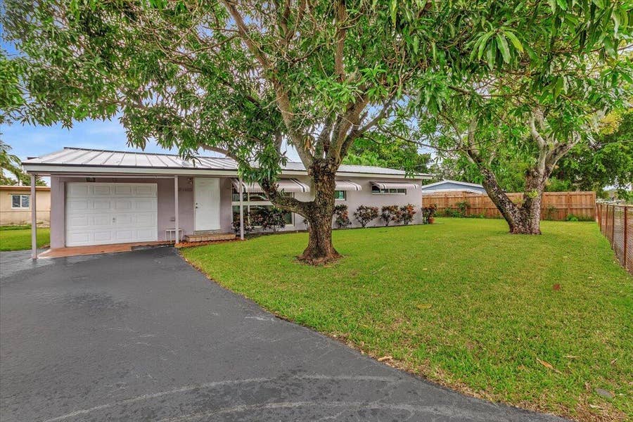 Property photo for 2080 SW 38TH Avenue, Fort Lauderdale, FL