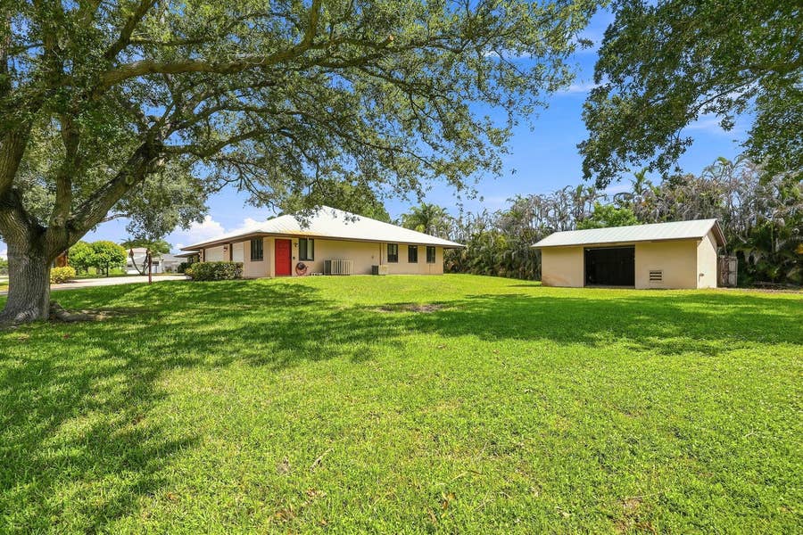 Property photo for 2381 SW BAYSHORE Boulevard, Port St Lucie, FL